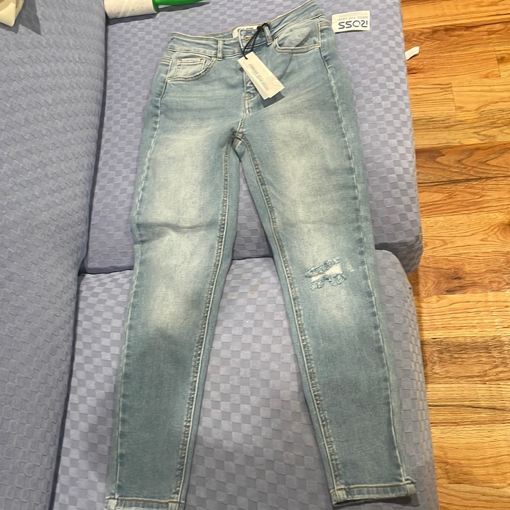 Brand new with tag size 3/26